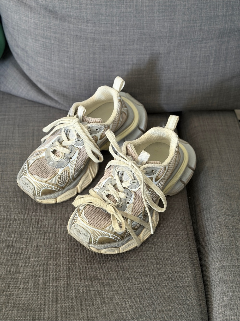 Grey Woman sneakers in balenciaga 3Xl style